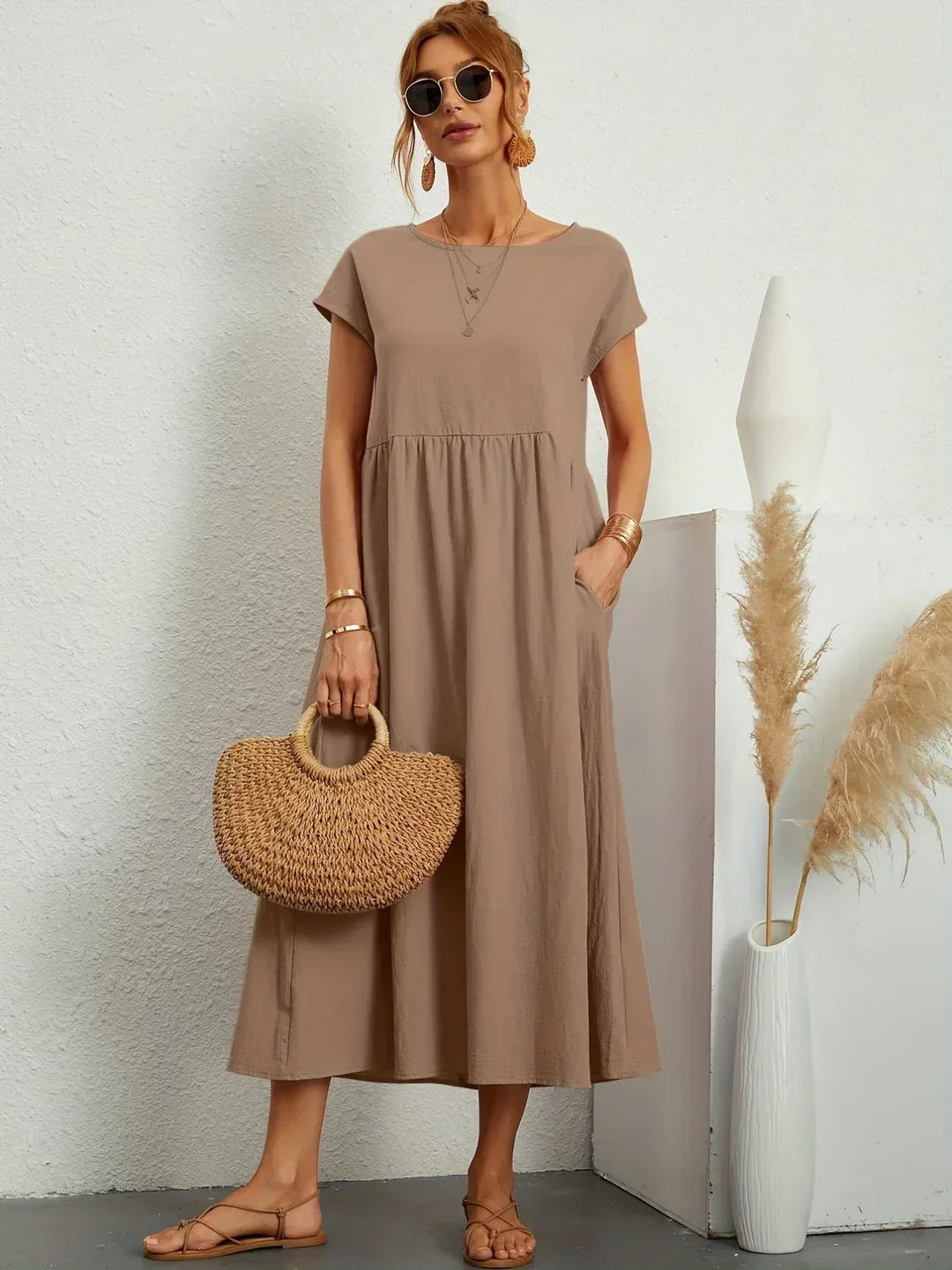Lightweight Dress – With Practical Pockets