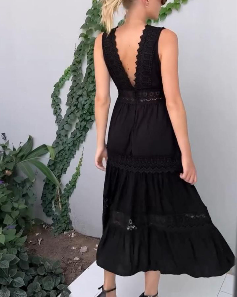 Charlotte - Abito in pizzo artigianale con scollatura a V