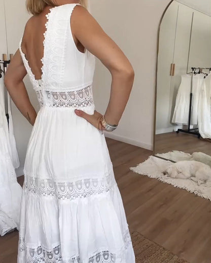 Charlotte - Abito in pizzo artigianale con scollatura a V