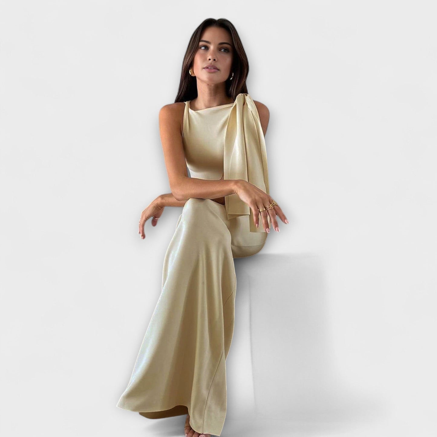 Cloe - Maxi Dress with Knot