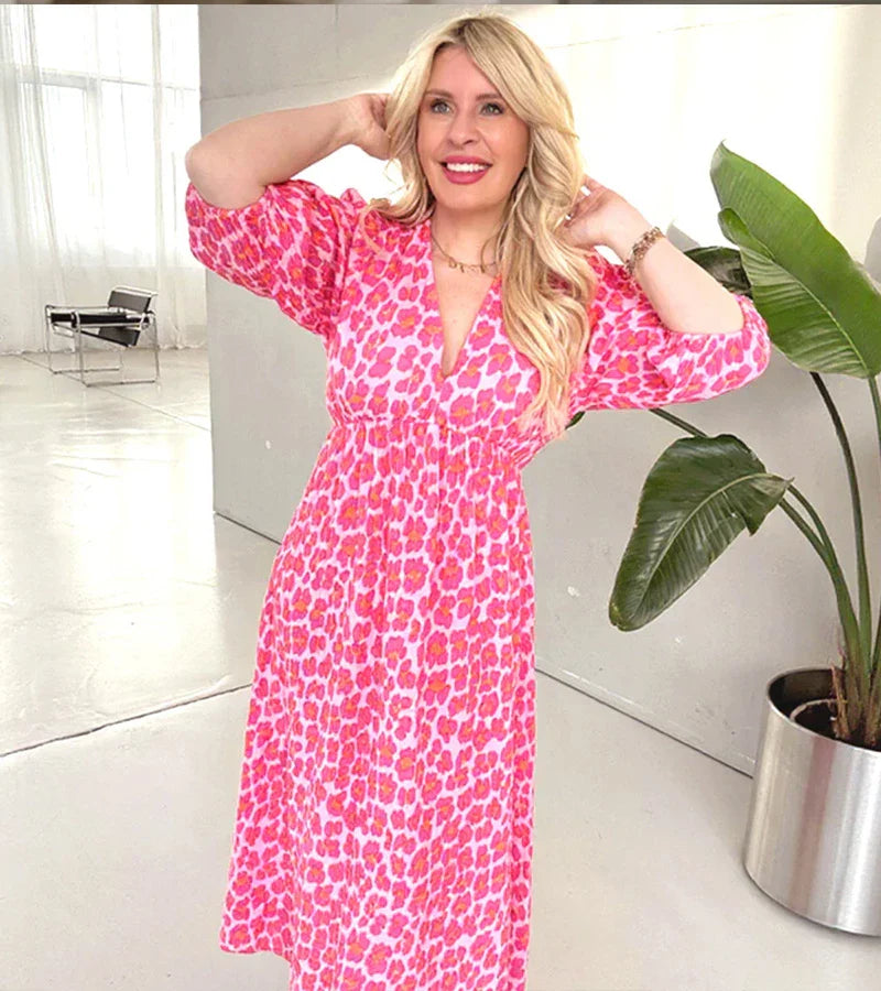 Sala | Elegant Yet Casual Long Dress with V-Neck