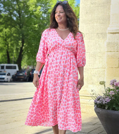 Sala | Elegant Yet Casual Long Dress with V-Neck