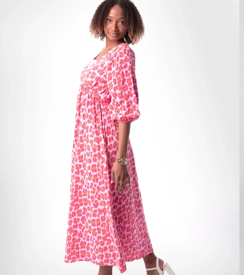 Sala | Elegant Yet Casual Long Dress with V-Neck
